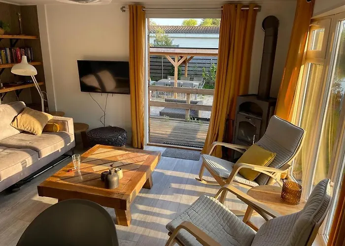 Het Witte - Heerlijk Aan Het Water * Ooltgensplaat